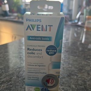 Phillips Avent Anti-colic bottle!! New With Tags